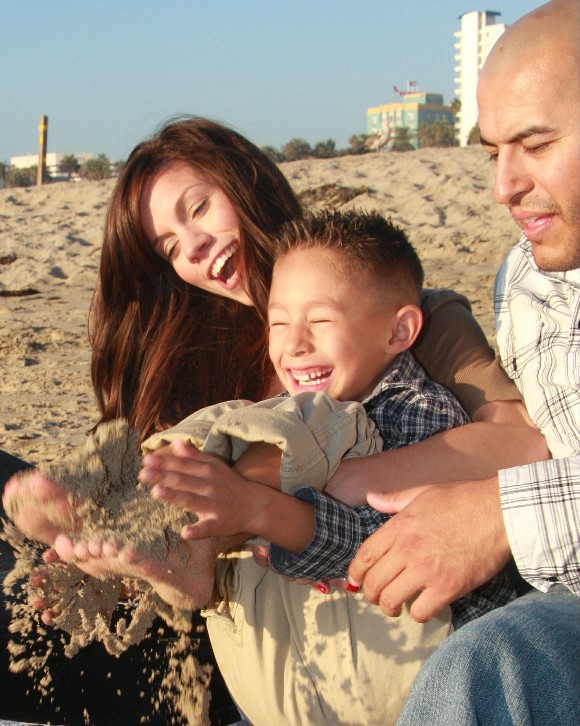 family-portraits-santa-monica-beach-4